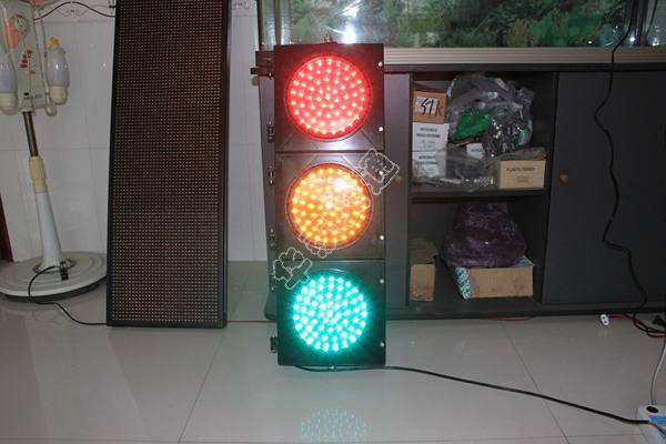 拖網(wǎng)滑車(chē)